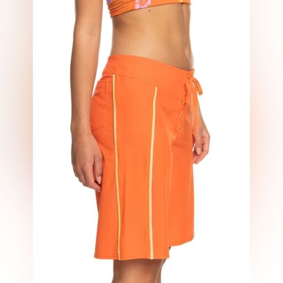 Roxy x Kate Bosworth size s Bermuda board shorts boyshorts Nwot 10" - Picture 7 of 12